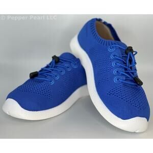 Women’s Comfort Shoe Slip-On Water and Slip Resistant Size 7.5-8 Royal Blue